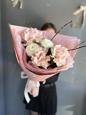 Букет "Нежный румянец"