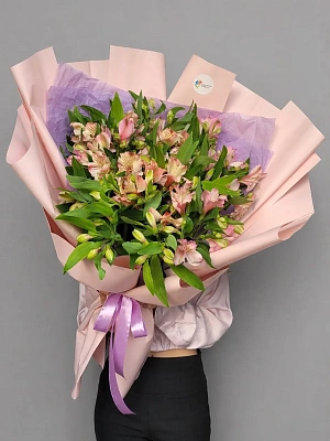 Гигант из нежных альстромерий ХL