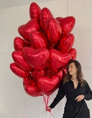 20 красных шаров в форме сердца